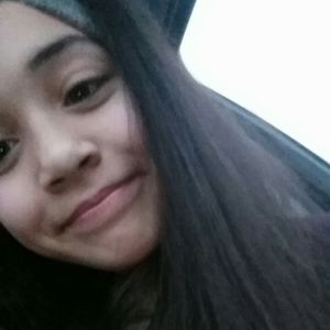 Meet your Posher, Ella